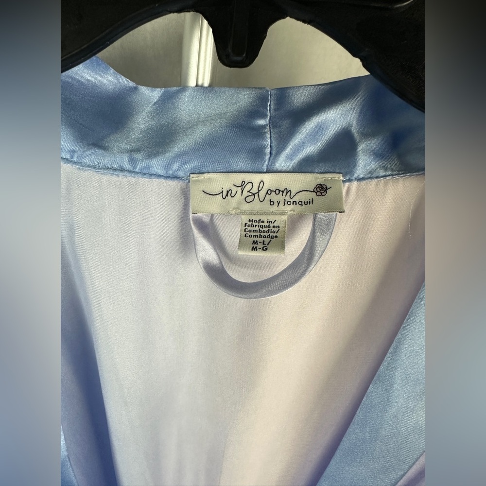 In Bloom By Jonquil Pink & Blue Ombré Satin Robe Size Medium/Large (8-14) NWT - Picture 7 of 15